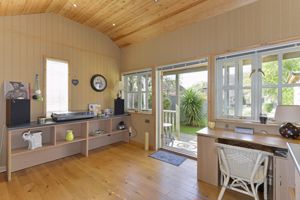 Photo 10- click for photo gallery